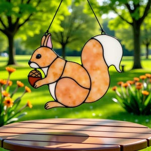 Padrão de vitral de esquilo, arte em vitral de esquilo, painel de vitral com ornamento animal, animal de vitral SVG PNG PDF