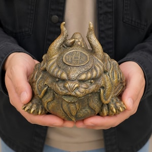 Copper Three Legged Frog Statue, Feng Shui Money Toad, Wealth & Fortune Coin Frog, Lucky Golden Toad Decor, Prosperity Office Gift