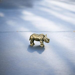 Solid Copper Rhino Figurine – Miniature Brass Rhinoceros Decor, Vintage Animal Sculpture, Small Safari Shelf Ornament Gift