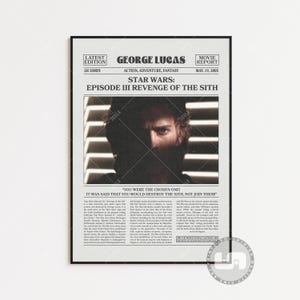 Op de afbeelding: Een vintage filmposter voor Star Wars: Episode III Revenge of the Sith, met een close-up van Anakin Skywalkers gezicht. De poster is in zwart-wit met een rode en witte kop. De tekst op de poster luidt: "Jij was de uitverkorene! Er werd gezegd dat je de Sith zou vernietigen, niet bij hen zou aansluiten!"