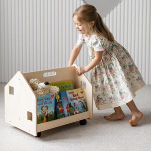 Bibliothèque en bois sur roulettes pour enfants | Bibliothèque Montessori | Organiseur de livre de style scandinave