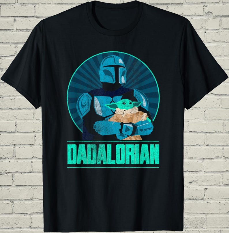 Dadalorian Shirt, Retro Mandalorian Tee, Fathers Day Gift For Papa, Star Wars Top, Sci Fi Mens Apparel, Geeky Husband Present Bild 1
