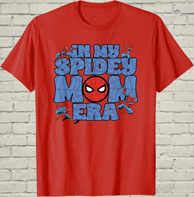 Camiseta de Spidey para mamá, camiseta de superhéroe de cómic, regalo del Día de la Madre para la esposa, camiseta gráfica "En mi era", ropa para padres geeks imagen 4