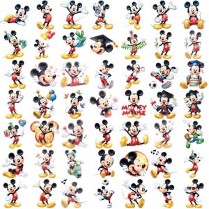 Op de afbeelding: Een verzameling Mickey Mouse-stickers met het personage in verschillende houdingen, outfits en activiteiten, waaronder het vasthouden van ballonnen, het dragen van afstudeerhoeden, voetballen en op een scooter rijden, in klassiek rood, zwart en geel.