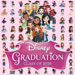 Könnte beinhalten: Eine digitale Grafik mit rosa Hintergrund und einem wiederkehrenden Muster aus kleinen Zeichentrickfiguren mit Doktorhüten. Ein großes zentrales Banner zeigt den Text Disney GRADUATION CLASS OF 2026 über einer Gruppe größerer Figuren.