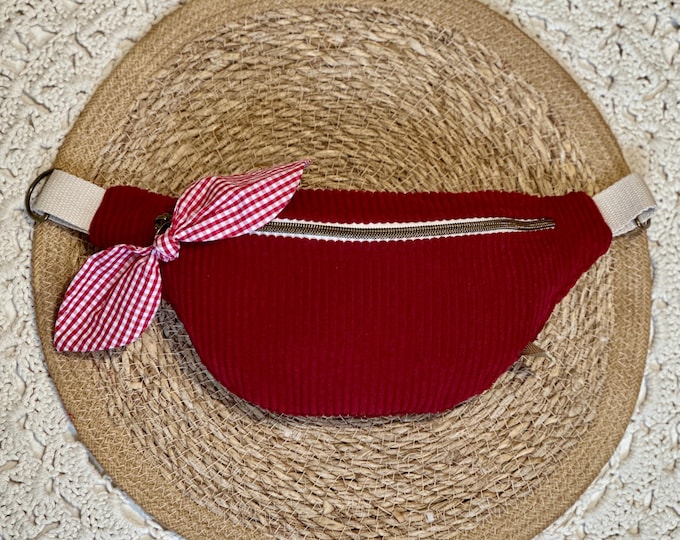 Burgundy corduroy fanny pack – Handmade – Trendy women's fanny pack – Adjustable belt pouch – Handcrafted accessory