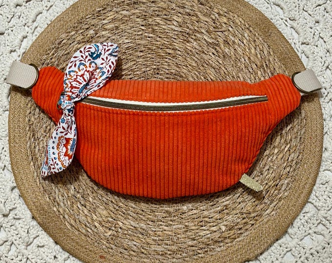 Orange corduroy multi-pocket fanny pack – Handmade – Trendy women's fanny pack – Adjustable belt pouch – Handcrafted accessory