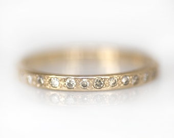 0.7mm Diamond Pave-Set Diamond XO Ring