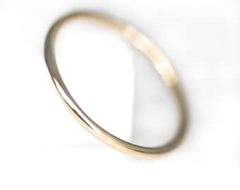 Solid Yellow Gold Ring, 14K / 10K Gold 1.3mm Skinny Round Band, Plain Thin Ring, 16 Gauge, Stacking / Midi / Spacer Ring