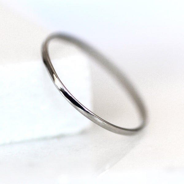 Solid White Gold 1mm Ring, 14K / 10K Gold Simple Half Round Band, Classic Ring, Thin Stacking Ring, Midi Ring, Spacer Band