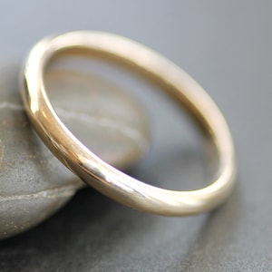 14K Solid Gold Classic Wedding Ring, 2.5mm Traditional Thin Half Round Band, Tall / High Dome Band (2.5x1.5mm), Recycled Gold