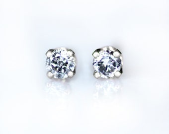 2.8mm Salt and Pepper Diamond Stud Earrings in 14K Solid White Gold Setting, Conflict-Free Diamonds, Diamond Prong Settings