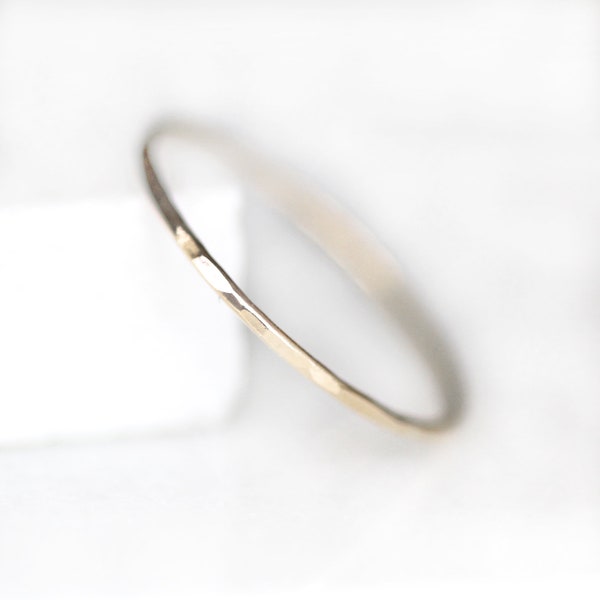 Solid Gold Extra Skinny Ring, .8mm Simple Hammered Round Band, 10K / 14K Yellow Gold Thin Stacking Ring, Midi Ring, Spacer Band