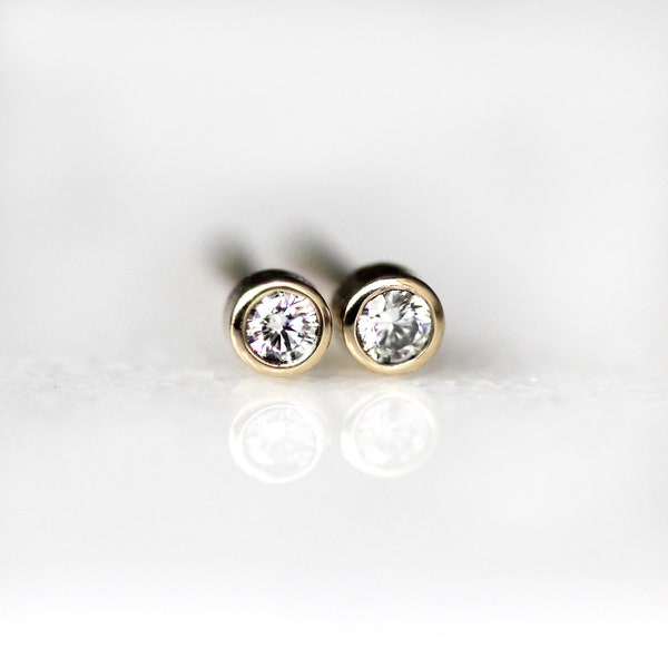 Second hole diamond earrings Clearance