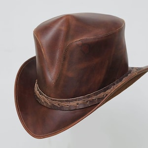 Distress bruine leren hoed V-vorm handgemaakte hoge hoed lederen steampunk hoge hoed gotische hoge hoed Victoriaanse hoed cowboy Halloween cadeau voor mannen