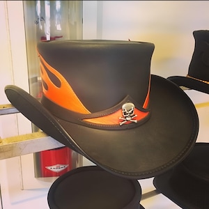 Leren hoed kruis schedels vlam stijl handgemaakte hoge hoed lederen steampunk hoge hoed gotische hoed Victoriaanse hoed cowboy halloween hoed cadeau voor mannen