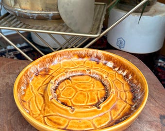 Vintage 1970s USA Pottery Ashtray – Large Turtle Shell Pattern Glazed Ceramic Catchall Dish