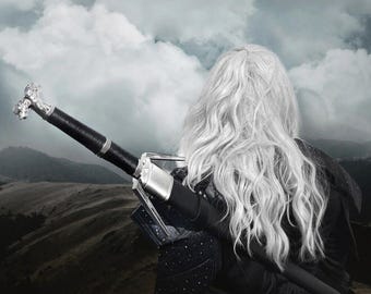 Geralts stora svärd inspirerat av The Witcher med skida ZS638 DECORATIVE