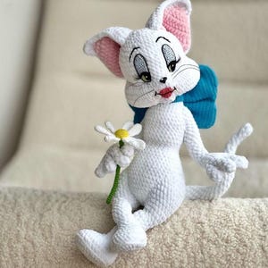 Lady cat Crochet Pattern, Amigurumi  Crochet Patterns, Crochet Pattern, Plushie Pattern Step-by-Step Instructions Crochet pattern