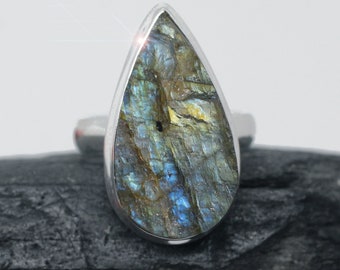 Northern Lights - Rough Labradorite Sterling Silver Ring - Size 6