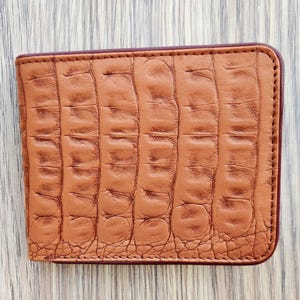 Cartera de piel auténtica con estampado de cocodrilo marrón - Múltiples ranuras para tarjetas - Compartimento para efectivo