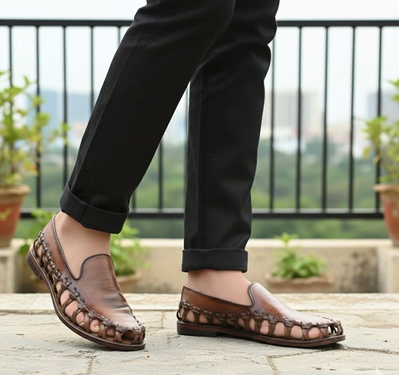 Handgefertigte Loafers aus gewebtem Leder | Herren Braun Slip-On Fischer Sandalen | Sommer-Strand-Schuhe Bild 1
