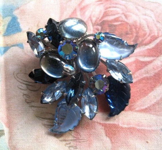 Vintage Rhinestone Brooch ~ Blue