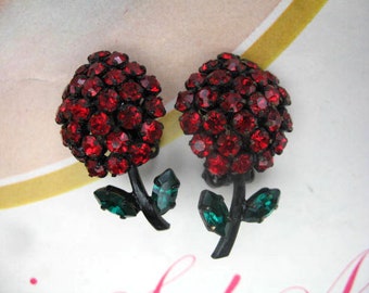 Vintage Red Rhinestone Flower Earrings ~ Clip on ~ Austria ~ Japanned