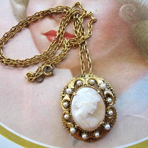 Vintage Florenza  Cameo Necklace