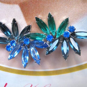 Vintage Rhinestone Brooch ~ Blue  & Green Open Back
