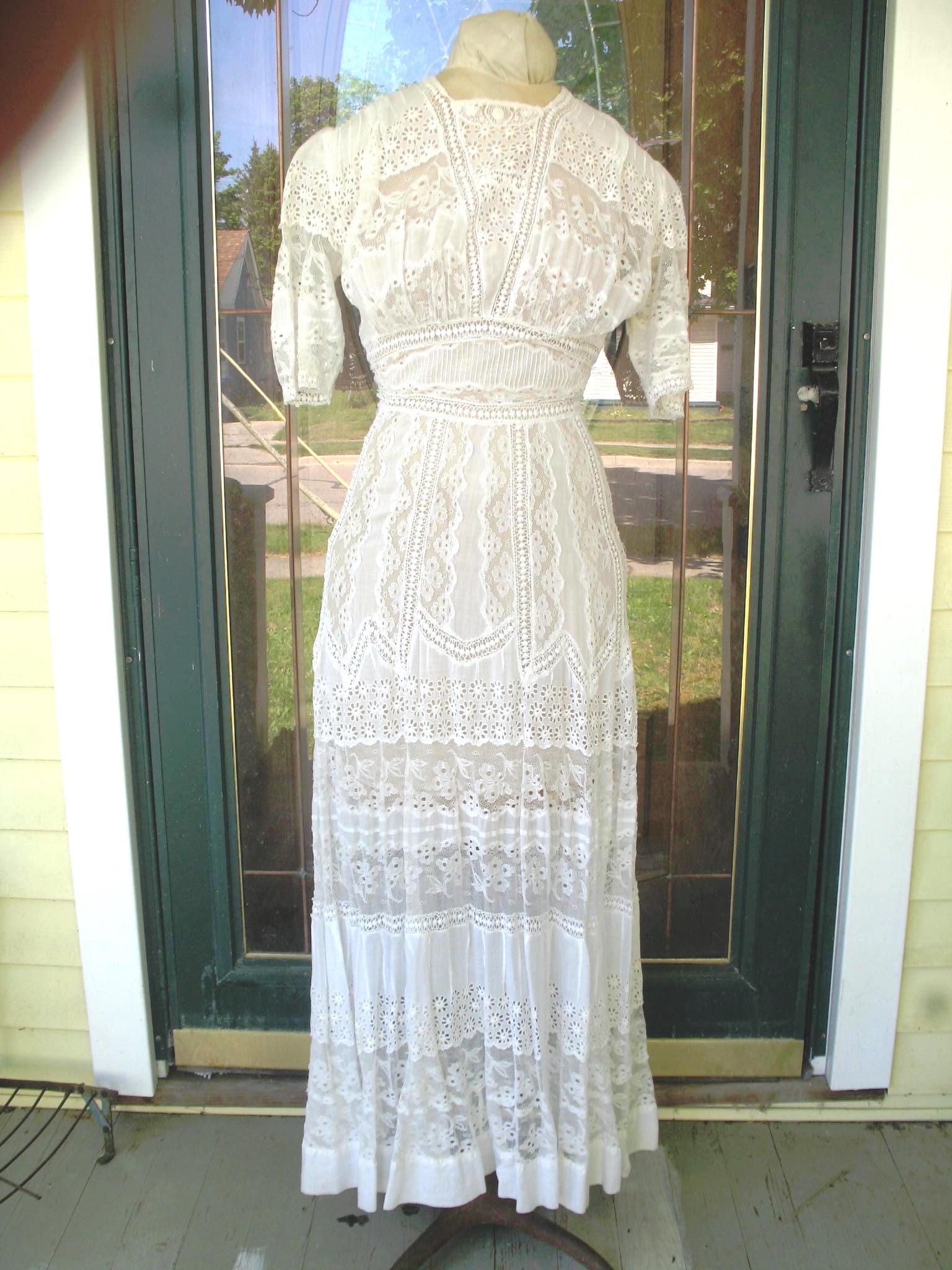 old fashioned long white dress Ivory Long Sleeve Vintage Dress – Romantic Princesscore Aesthetic Outfit main image 1