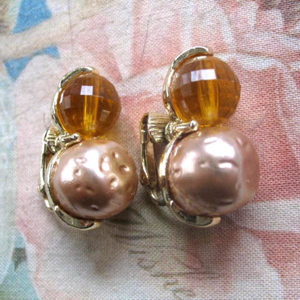 Vintage Palest Pink Baroque Pearl & Faceted Topaz Beads Earrings ~ Clip On