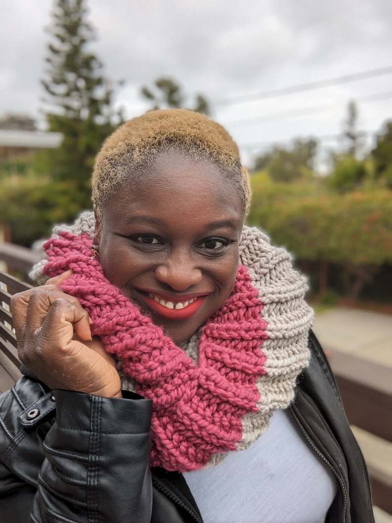 Multicolor Chunky Hand knitted Infinity Scarf for teens, Pink and Cream Handmade circle scarf, Ready to Ship image 3