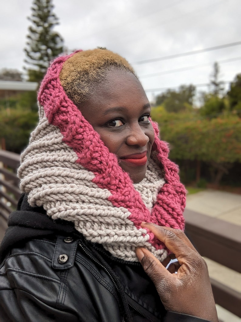 Multicolor Chunky Hand knitted Infinity Scarf for teens, Pink and Cream Handmade circle scarf, Ready to Ship image 2