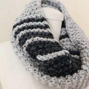 Black and Grey Chunky Fibonacci Infinity scarf 2nd version Made to Order image 8