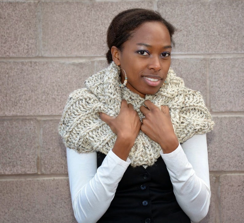 Oatmeal Natural Chunky Infinity Scarf MADE TO ORDER image 9