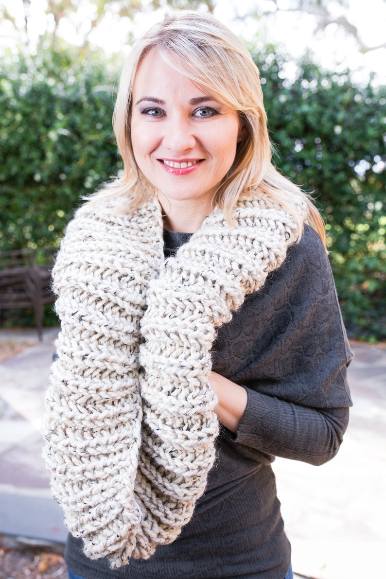 Oatmeal Natural Chunky Infinity Scarf MADE TO ORDER image 3