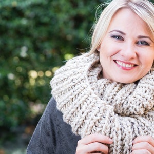 Oatmeal Natural Chunky Infinity Scarf MADE TO ORDER image 2