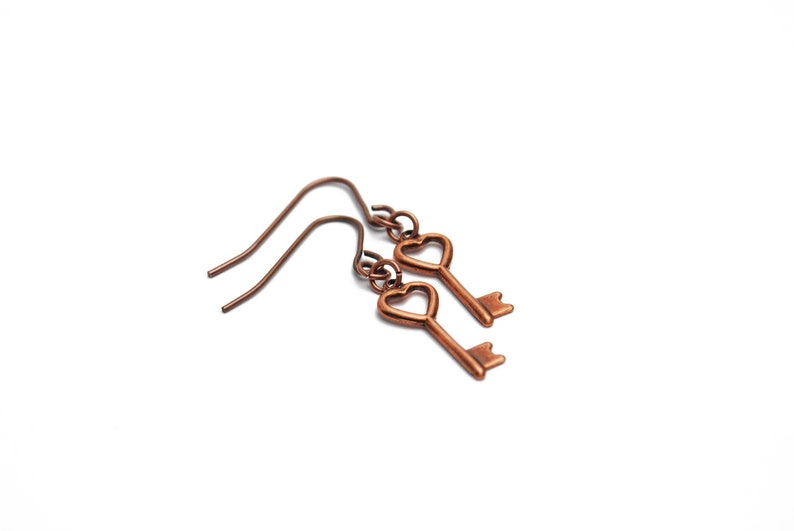 Heart Key Earrings in Antique Copper Copper Heart Key Earrings, Copper Key Jewelry, Copper Heart Earrings, Antique Copper Key Earrings image 1