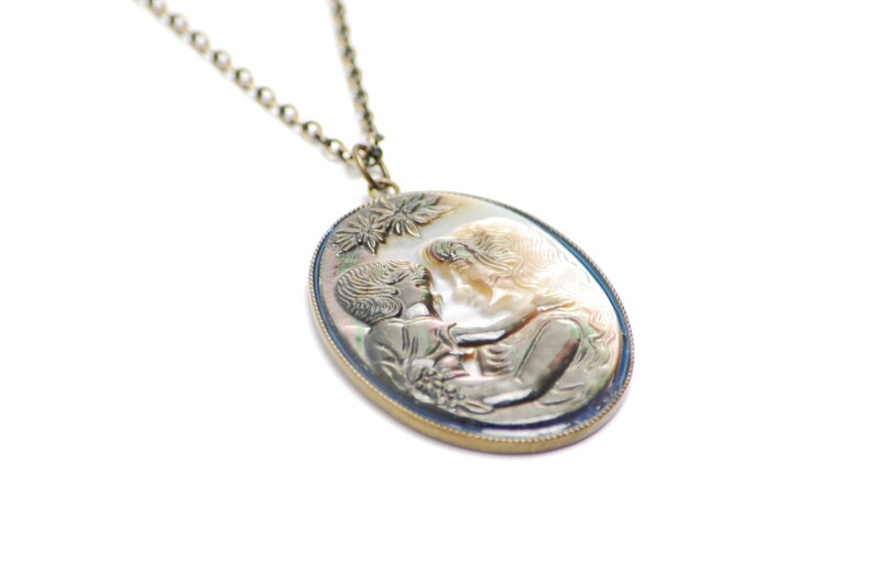 Mother and Child Cameo Necklace in Antique Brass Mother Daughter Cameo Jewelry Mothers Day Gift Shell Cameo Necklace Mother Son Cameo