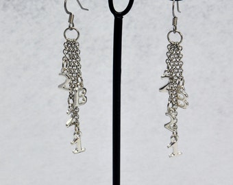 221B Cadena Sherlock Pendientes en Plata - Sherlock Holmes Pendientes para Sherlock Fangirl. Regalo Sherlockiano.