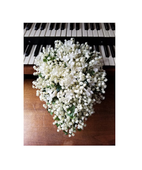 Lush Teardrop Cascade Bridal Bouquet With Cream White Lily Of Etsy