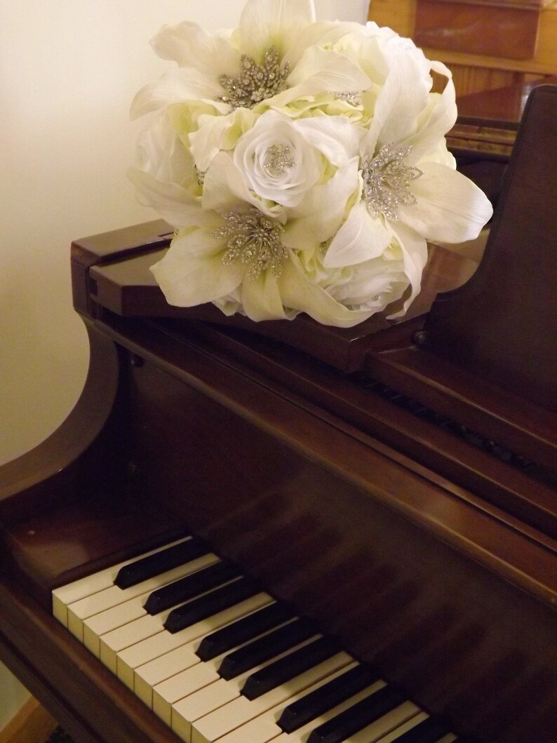 Starburst snowflake crystal brooch bouquet roses and real touch Casablanca lilies creamwhite hydrangea