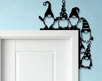 Gnome Family Door Corner Metal Decor, Whimsical Gnomes Door Topper Silhouette, Rustic Door Frame Gnome Art, Cute Farmhouse Door Accent