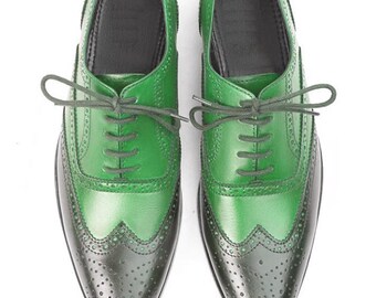 Green Two-Tone Leather Wingtip Brogues, Lace-Up Oxford Shoes