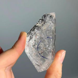 Enhydro crystal - Etsy 日本