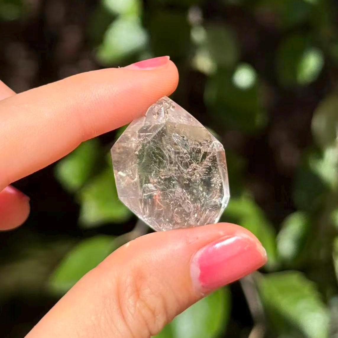 Enhydro crystal - Etsy 日本
