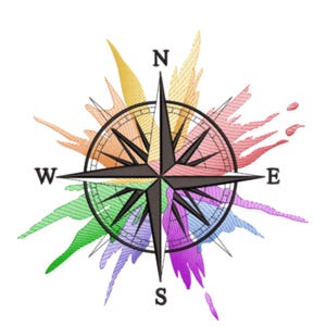 Puede incluir: Un diseño de rosa de los vientos con una estrella negra y marcadores direccionales (N, E, S, O) en el centro. La brújula está rodeada de coloridas explosiones bordadas de amarillo, naranja, rosa, verde, morado y azul, creando un efecto artístico vibrante.