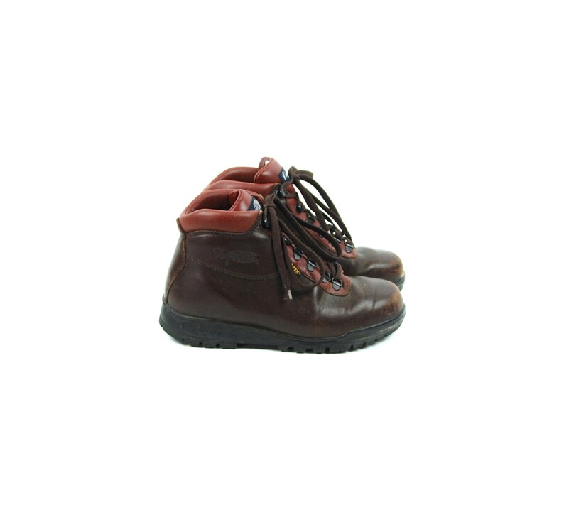 burgundy vasque boots