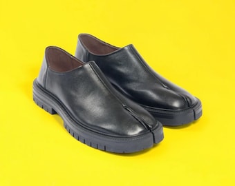 Leather Tabi Shoes Split Toe Loafers Japanese Style Mary Janes Handmade Retro Flats Moccasins Oxford Shoes Unisex Loafers without Laces